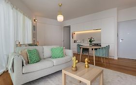 Cozy Hideout II By Innkeeper